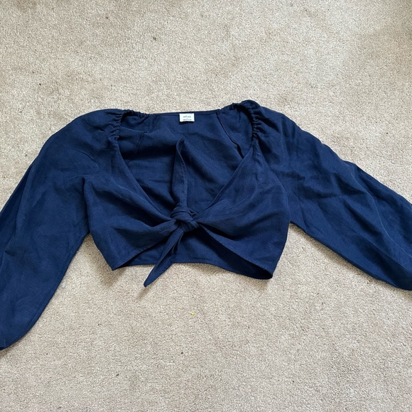 Aritzia Wilfred Venus Blouse - Picture 2 of 5